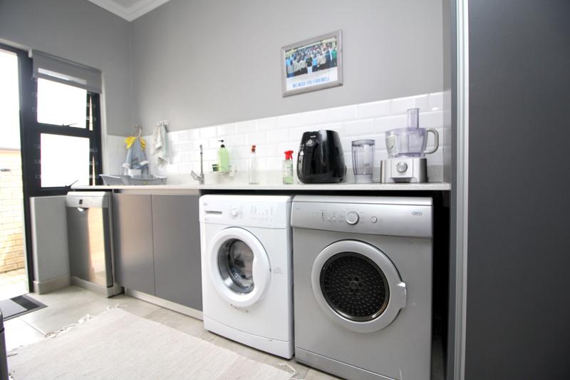 3 Bedroom Property for Sale in Monte Christo Western Cape